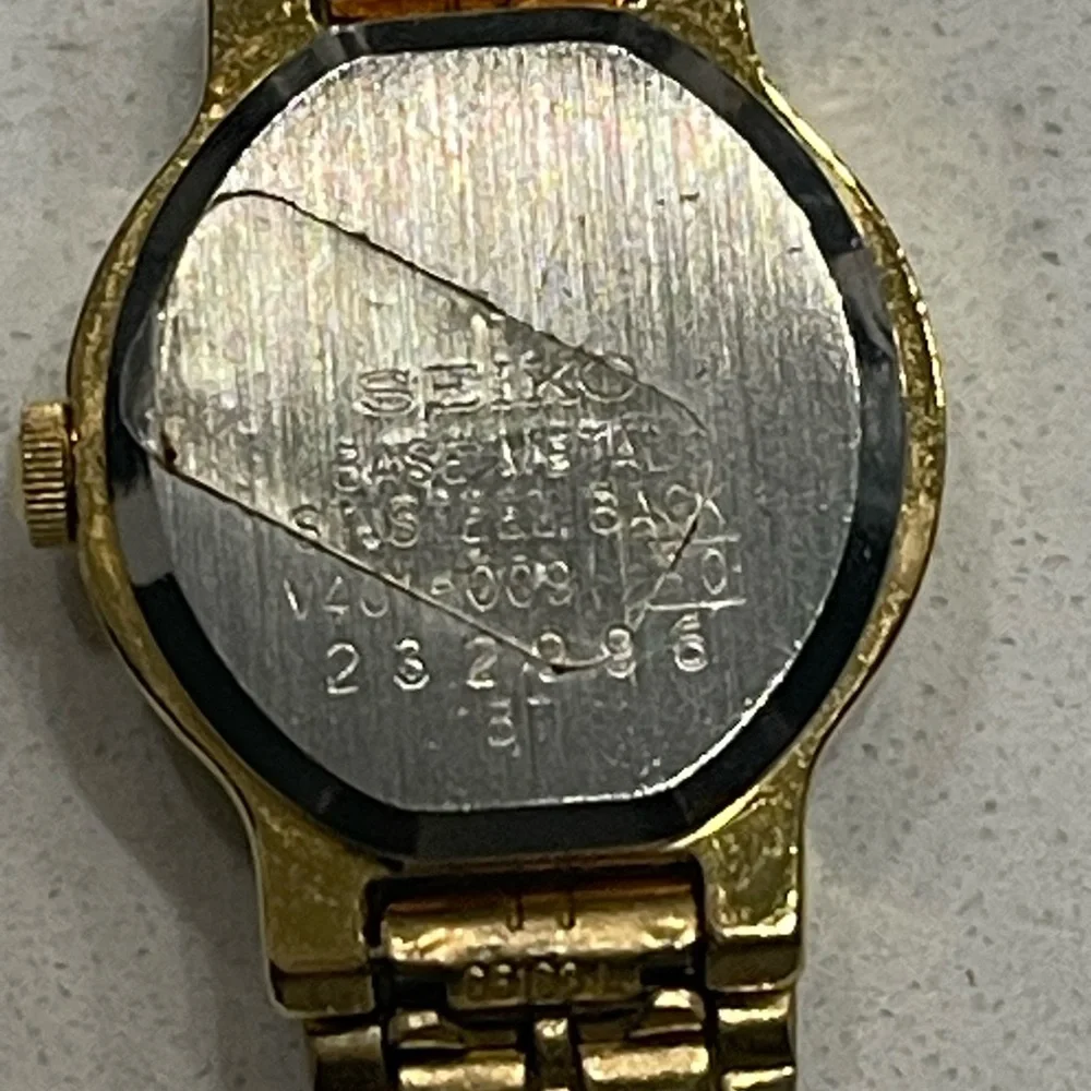 Seiko SX V401-0091 Gold Tone Women’s Watch